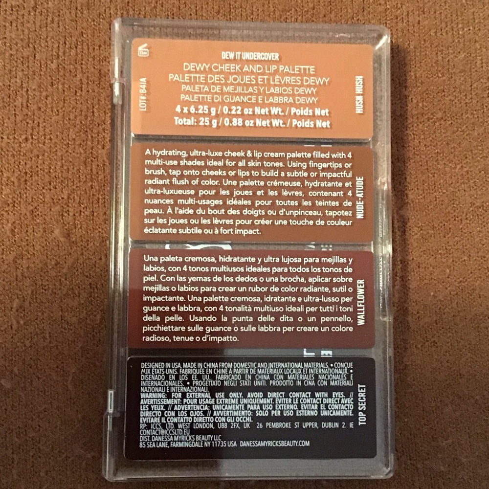 DANESSA MYRICKS Dew it Undercover multipurpose balm palette for lips and cheeks - Picture 3 of 4